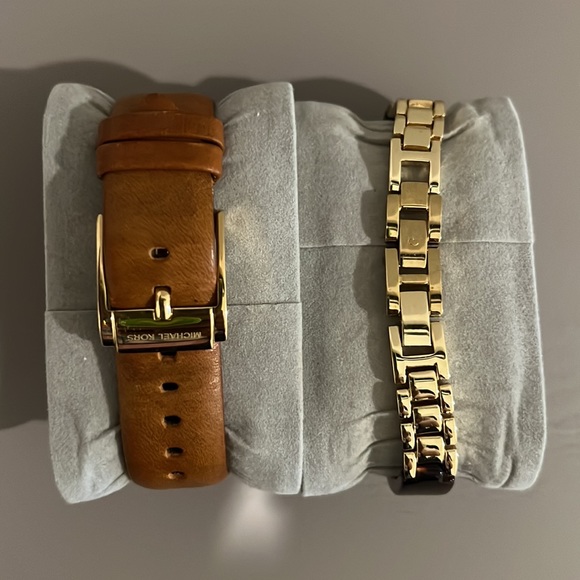 x2 Watches (Michael Kors and Kim Rogers) - Picture 4 of 4